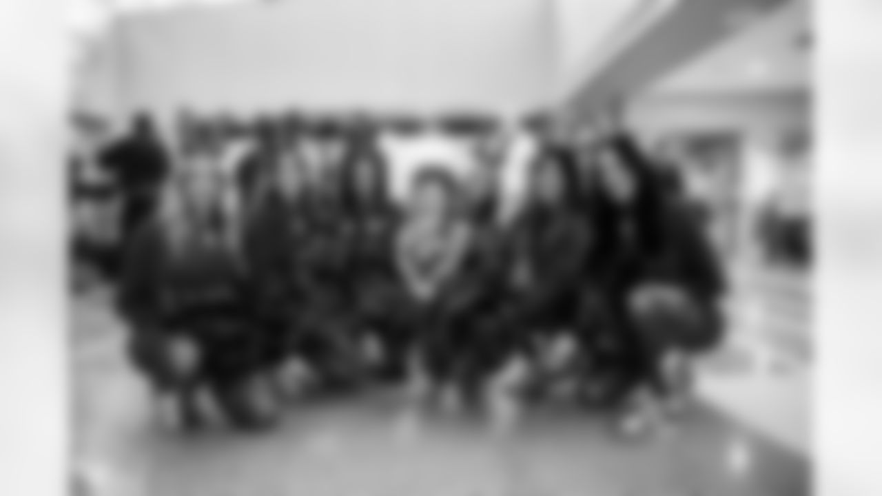 ST. PETERSBURG, FL - December 16, 2025 - Rookie Club visit to Johns Hopkins All Children's Hospital. Photo By Tori Richman/Tampa Bay Buccaneers