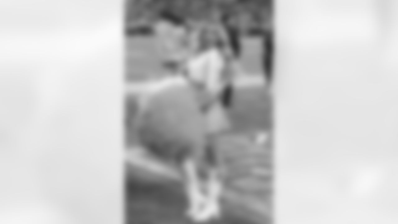 TAMPA, FL - December 11, 2025 - The Tampa Bay Buccaneers and Atlanta Falcons during a regular season game at Raymond James Stadium. The Bucs lost the game, 29-28. Photo By Mike Carlson/Tampa Bay Buccaneers