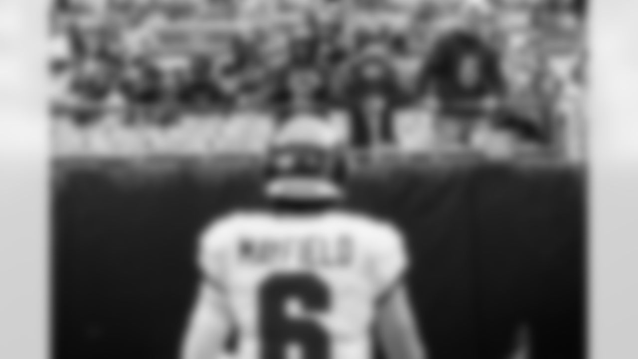 CHARLOTTE, NC - December 21, 2025 - Quarterback Baker Mayfield #6 of the Tampa Bay Buccaneers and fans before the game between the Tampa Bay Buccaneers and Carolina Panthers. The Bucs lost the game, 23-20. Photo By Tori Richman/Tampa Bay Buccaneers