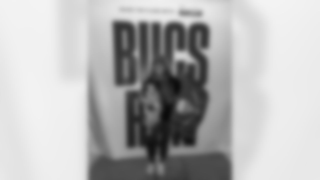 ST. PETERSBURG, FL - November 13, 2025 - "Bucs Run" Raise The Flags event with Pinellas Run Club at Park & Rec in St. Petersburg. Photo By Doug DeFelice/Tampa Bay Buccaneers