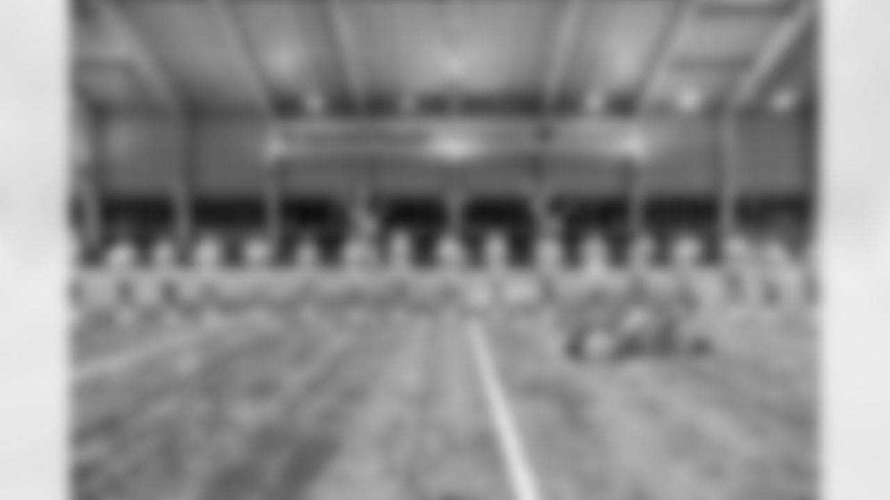 TAMPA, FL - December 09, 2025 - Tampa Bay Buccaneers Cheerleaders during Field Rehearsal at AdventHealth Training Center. Photo By Tori Richman/Tampa Bay Buccaneers