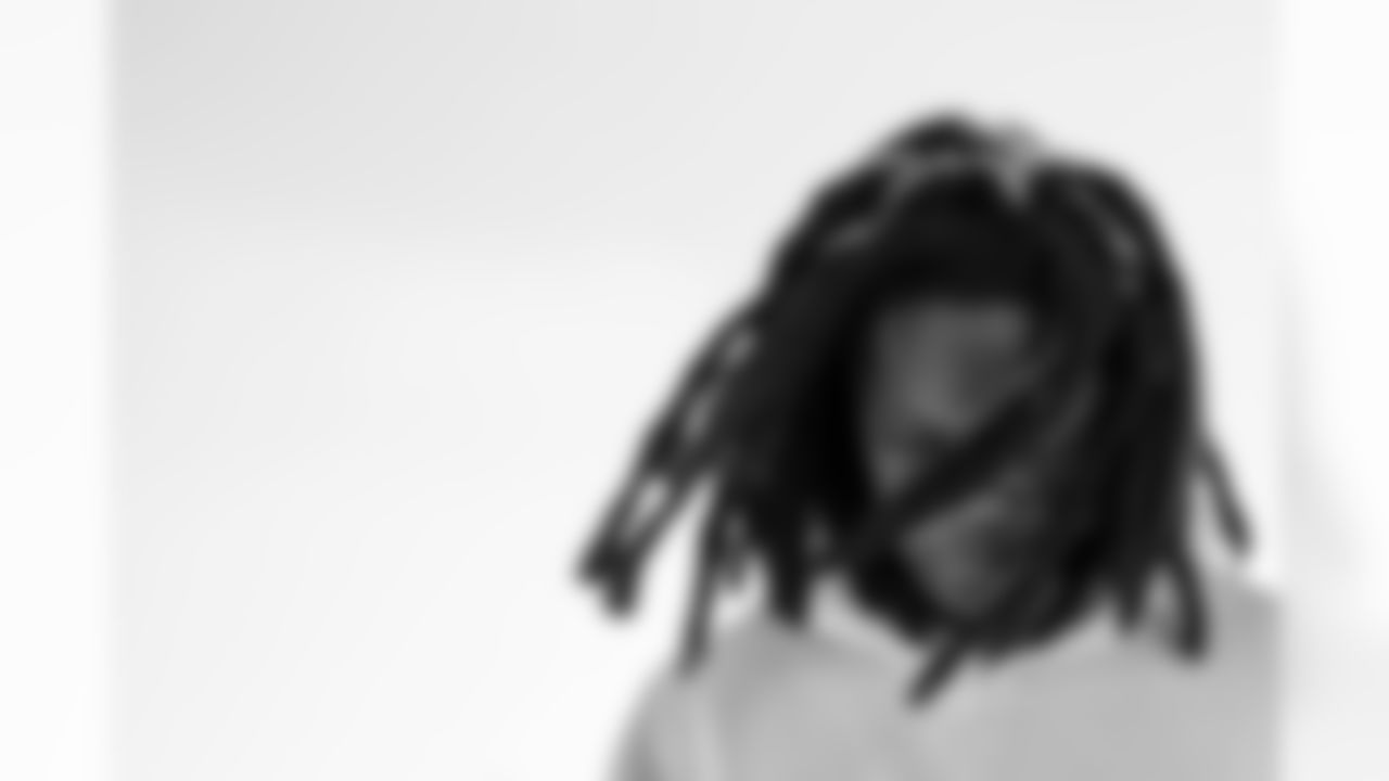 TAMPA, FL - November 15, 2025 - Quarterback Teddy Bridgewater #10 of the Tampa Bay Buccaneers departs before the Bucs' game against the Buffalo Bills. Photo By Tori Richman/Tampa Bay Buccaneers