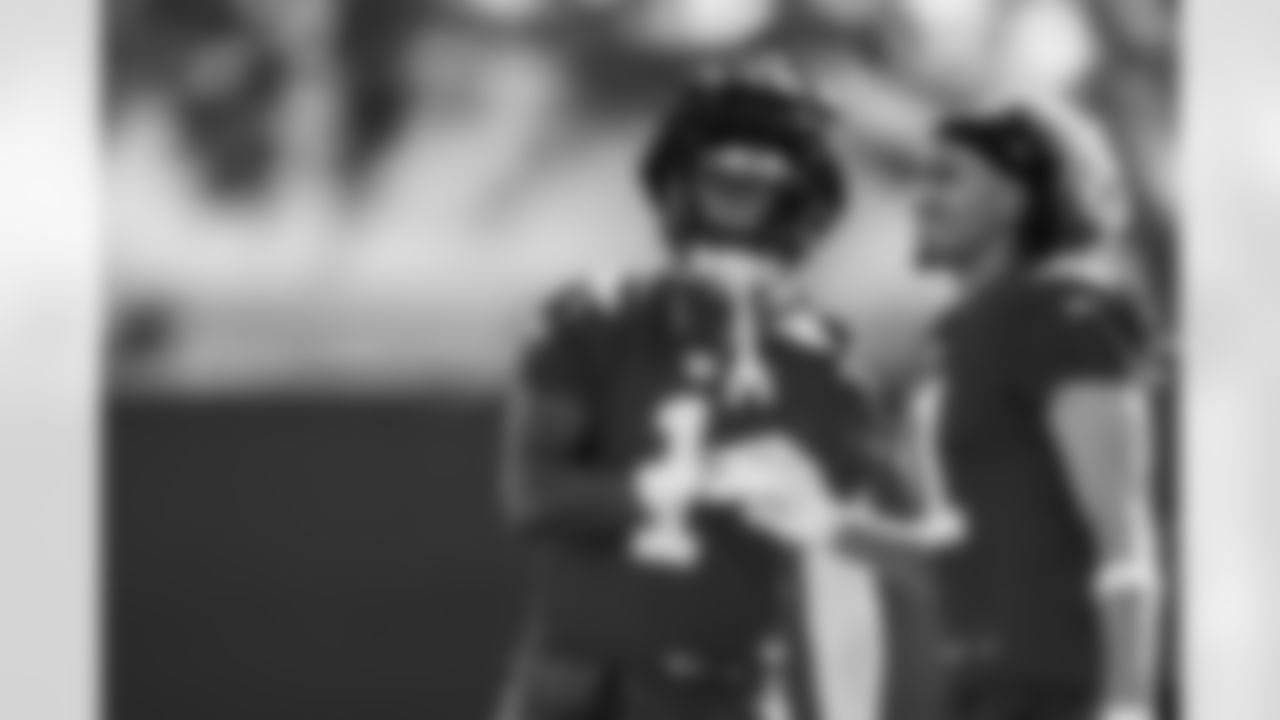 TAMPA, FL - December 04, 2025 - Running Back Rachaad White #1 and Wide Receiver Jalen McMillan #11 of the Tampa Bay Buccaneers during practice at AdventHealth Training Center. Photo By Tori Richman/Tampa Bay Buccaneers