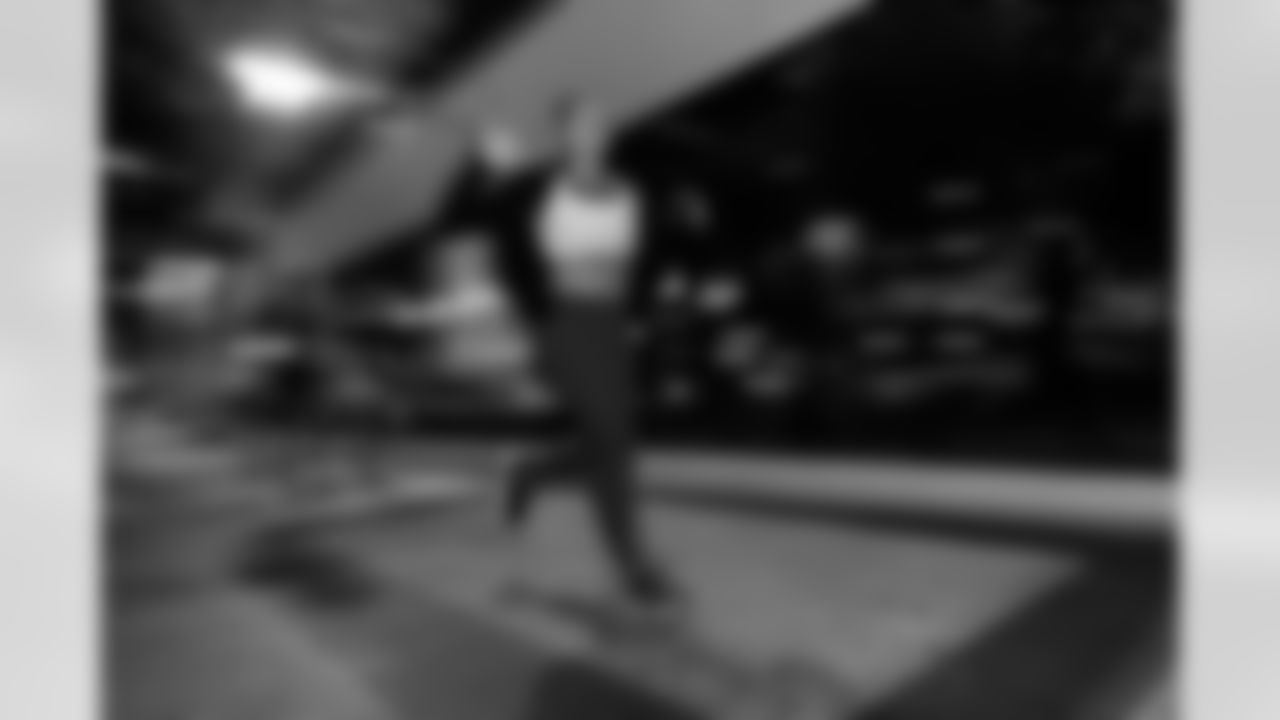 ST. PETERSBURG, FL - November 13, 2025 - Participants during "Bucs Run" Raise The Flags event with Pinellas Run Club at Park & Rec in St. Petersburg. Photo By Doug DeFelice/Tampa Bay Buccaneers