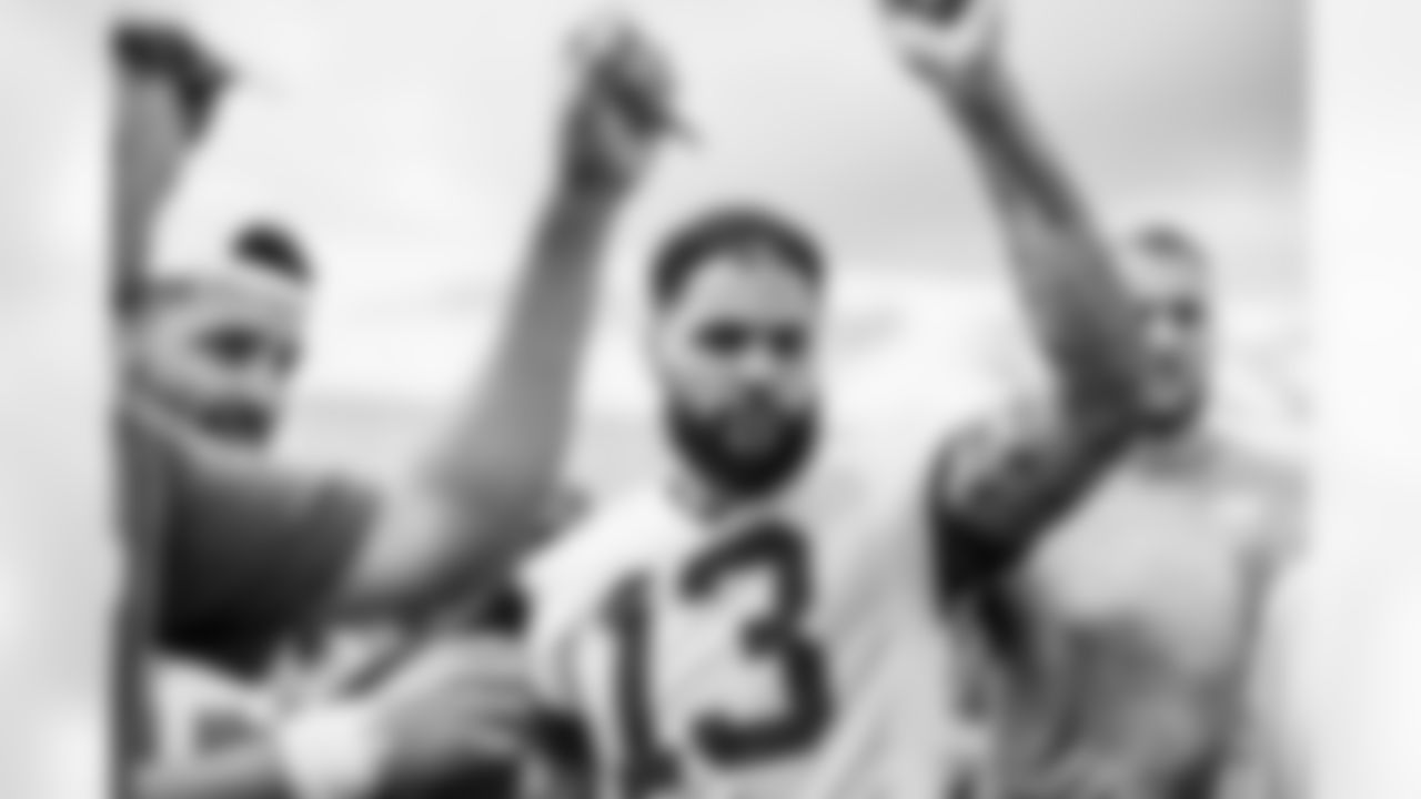 TAMPA, FL - May 13, 2025 - Wide Receiver Mike Evans #13 of the Tampa Bay Buccaneers during Phase 2 workouts at AdventHealth Training Center. Photo By Tori Richman/Tampa Bay Buccaneers