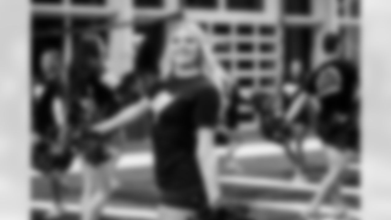 TAMPA, FL - December 04, 2025 - Tampa Bay Buccaneers Cheerleaders field rehearsal at AdventHealth Training Center. Photo By Tori Richman/Tampa Bay Buccaneers