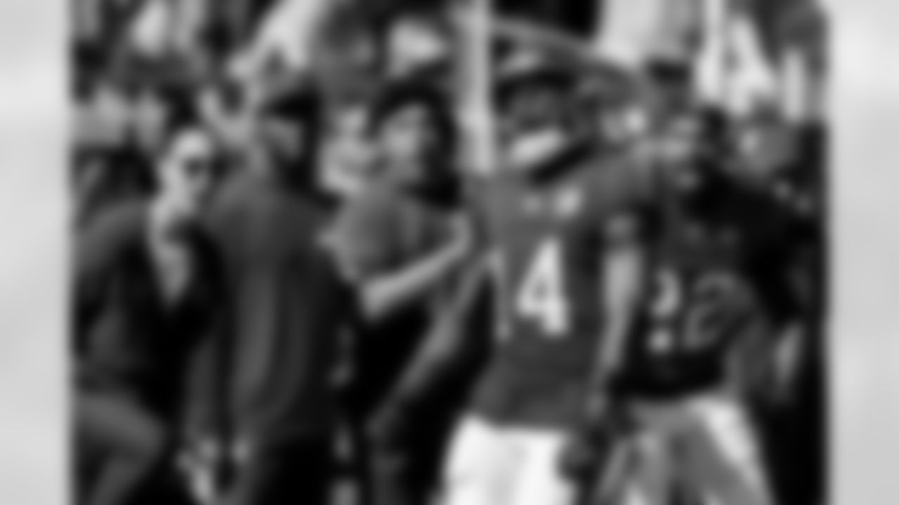 TAMPA, FL - November 30, 2025 - Wide Receiver Chris Godwin Jr. #14 of the Tampa Bay Buccaneers during the game between the Arizona Cardinals and Tampa Bay Buccaneers. The Bucs won the game, 20-17. Photo By Kyle Zedaker/Tampa Bay Buccaneers