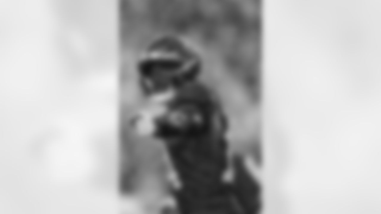 TAMPA, FL - January 03, 2026 - The Carolina Panthers and Tampa Bay Buccaneers play a regular season game at Raymond James Stadium. The Bucs won the game, 16-14. Photo By Kyle Zedaker/Tampa Bay Buccaneers