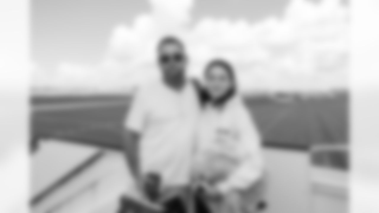 ATLANTA, GA - September 06, 2025 - Luxury Suite Excursion departs for the game between the Tampa Bay Buccaneers and Atlanta Falcons. The Bucs won the game, 23-20. Photo By Doug DeFelice/Tampa Bay Buccaneers