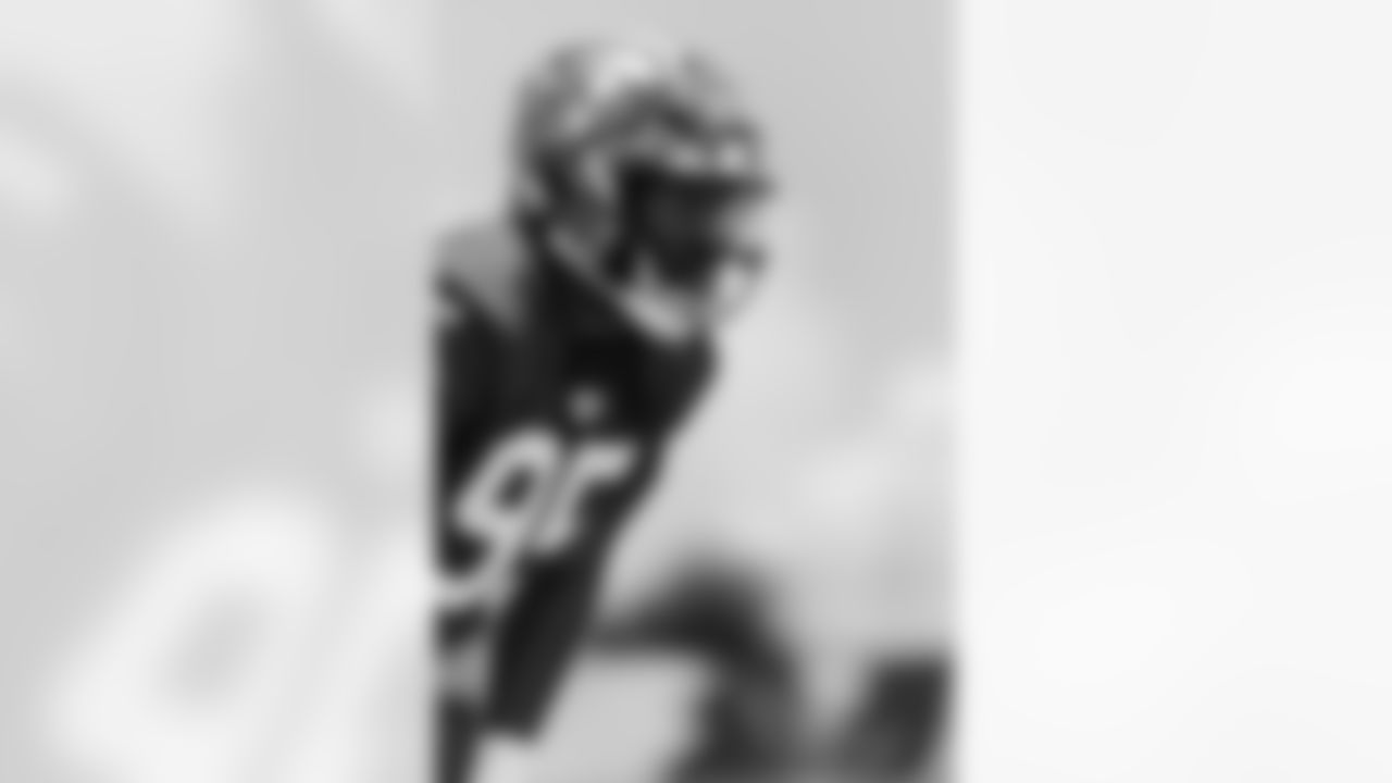 TAMPA, FL - May 09, 2025 - Defensive Lineman Elijah Roberts #95 of the Tampa Bay Buccaneers during 2025 Rookie Mini Camp at AdventHealth Training Center. Photo By Tori Richman/Tampa Bay Buccaneers
