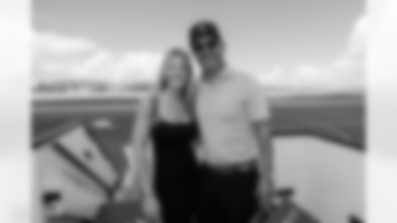 ATLANTA, GA - September 06, 2025 - Luxury Suite Excursion departs for the game between the Tampa Bay Buccaneers and Atlanta Falcons. The Bucs won the game, 23-20. Photo By Doug DeFelice/Tampa Bay Buccaneers