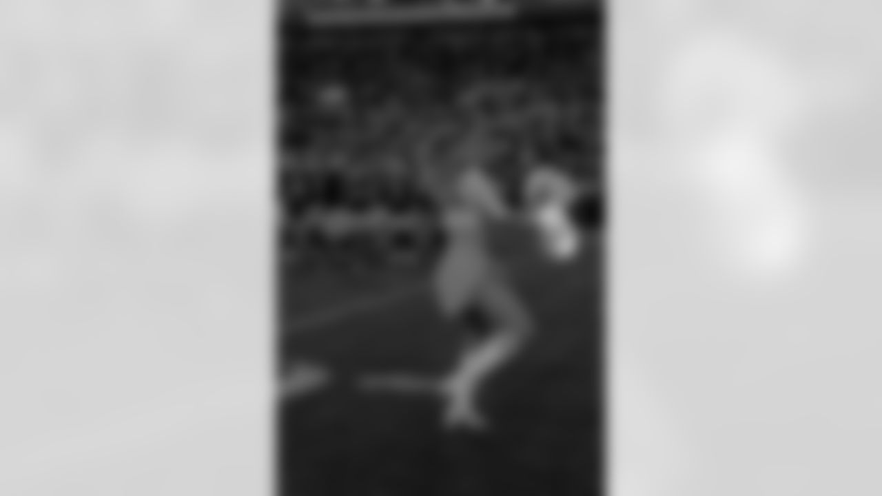 TAMPA, FL - December 11, 2025 - The Tampa Bay Buccaneers and Atlanta Falcons during a regular season game at Raymond James Stadium. The Bucs lost the game, 29-28. Photo By Tori Richman/Tampa Bay Buccaneers