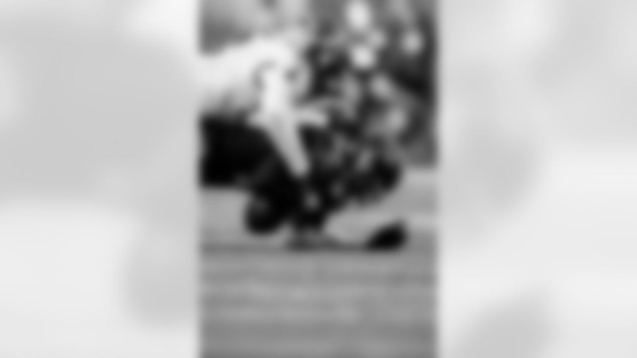 CHARLOTTE, NC - December 21, 2025 - Inside Linebacker SirVocea Dennis #8 and Inside Linebacker Lavonte David #54 of the Tampa Bay Buccaneers during the game between the Tampa Bay Buccaneers and Carolina Panthers. The Bucs lost the game, 23-20. Photo By Kyle Zedaker/Tampa Bay Buccaneers