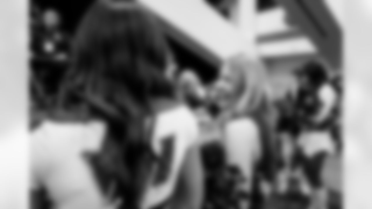 SAN FRANCISCO, CA - February 02, 2026 - Tampa Bay Buccaneers Pro Bowl Cheerleader Savannah at Pro Bowl practice at Moscone Center. Photo By Tori Richman/Tampa Bay Buccaneers