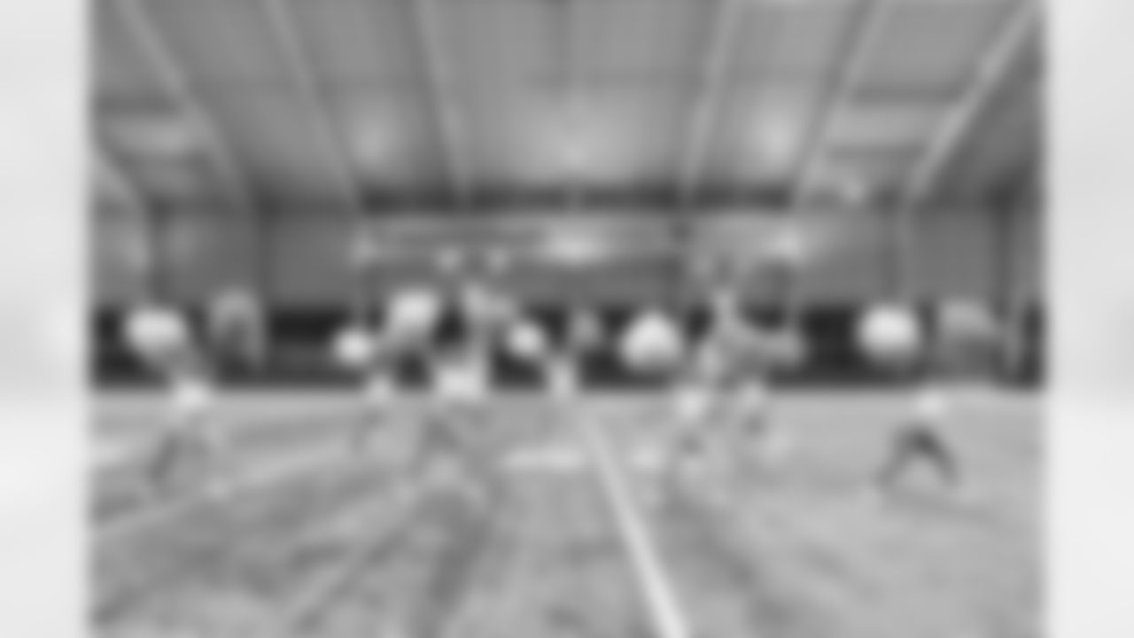 TAMPA, FL - December 09, 2025 - Tampa Bay Buccaneers Cheerleaders during Field Rehearsal at AdventHealth Training Center. Photo By Tori Richman/Tampa Bay Buccaneers