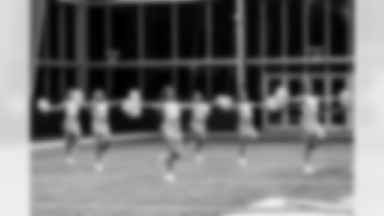 TAMPA, FL - December 09, 2025 - Tampa Bay Buccaneers Cheerleaders during Field Rehearsal at AdventHealth Training Center. Photo By Tori Richman/Tampa Bay Buccaneers