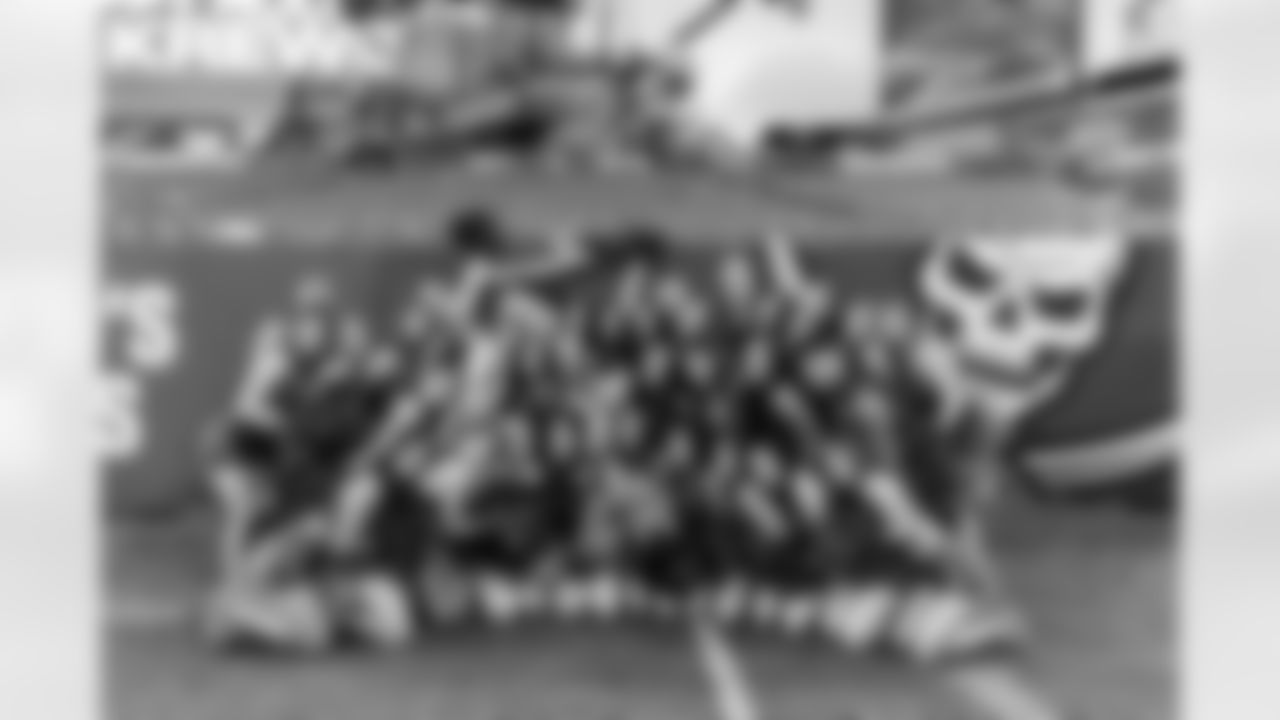 TAMPA, FL - December 07, 2025 - The Tampa Bay Buccaneers and New Orleans Saints during a regular season game at Raymond James Stadium. The Bucs lost the game, 24-20. Photo By Tori Richman/Tampa Bay Buccaneers