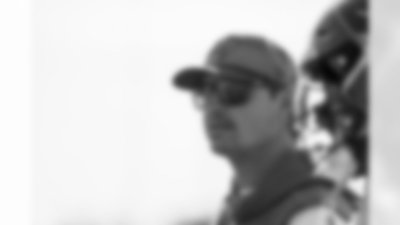 TAMPA, FL - December 04, 2025 - Offensive Coordinator Josh Grizzard of the Tampa Bay Buccaneers during practice at AdventHealth Training Center. Photo By Tori Richman/Tampa Bay Buccaneers