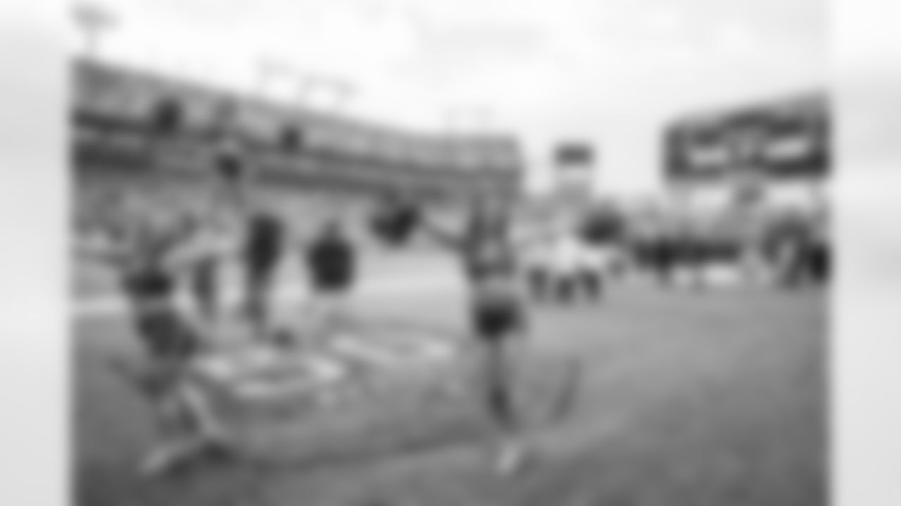 TAMPA, FL - December 07, 2025 - The Tampa Bay Buccaneers and New Orleans Saints during a regular season game at Raymond James Stadium. The Bucs lost the game, 24-20. Photo By Tori Richman/Tampa Bay Buccaneers