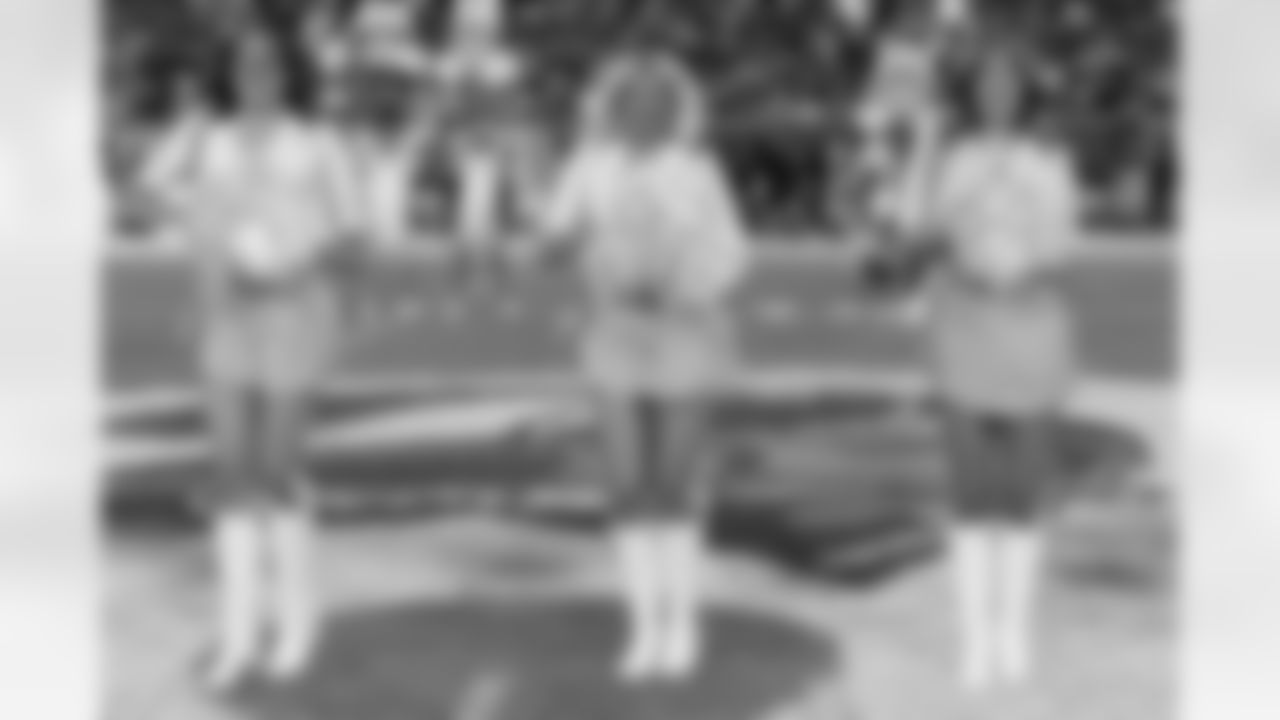 TAMPA, FL - December 11, 2025 - The Tampa Bay Buccaneers and Atlanta Falcons during a regular season game at Raymond James Stadium. The Bucs lost the game, 29-28. Photo By Mike Carlson/Tampa Bay Buccaneers