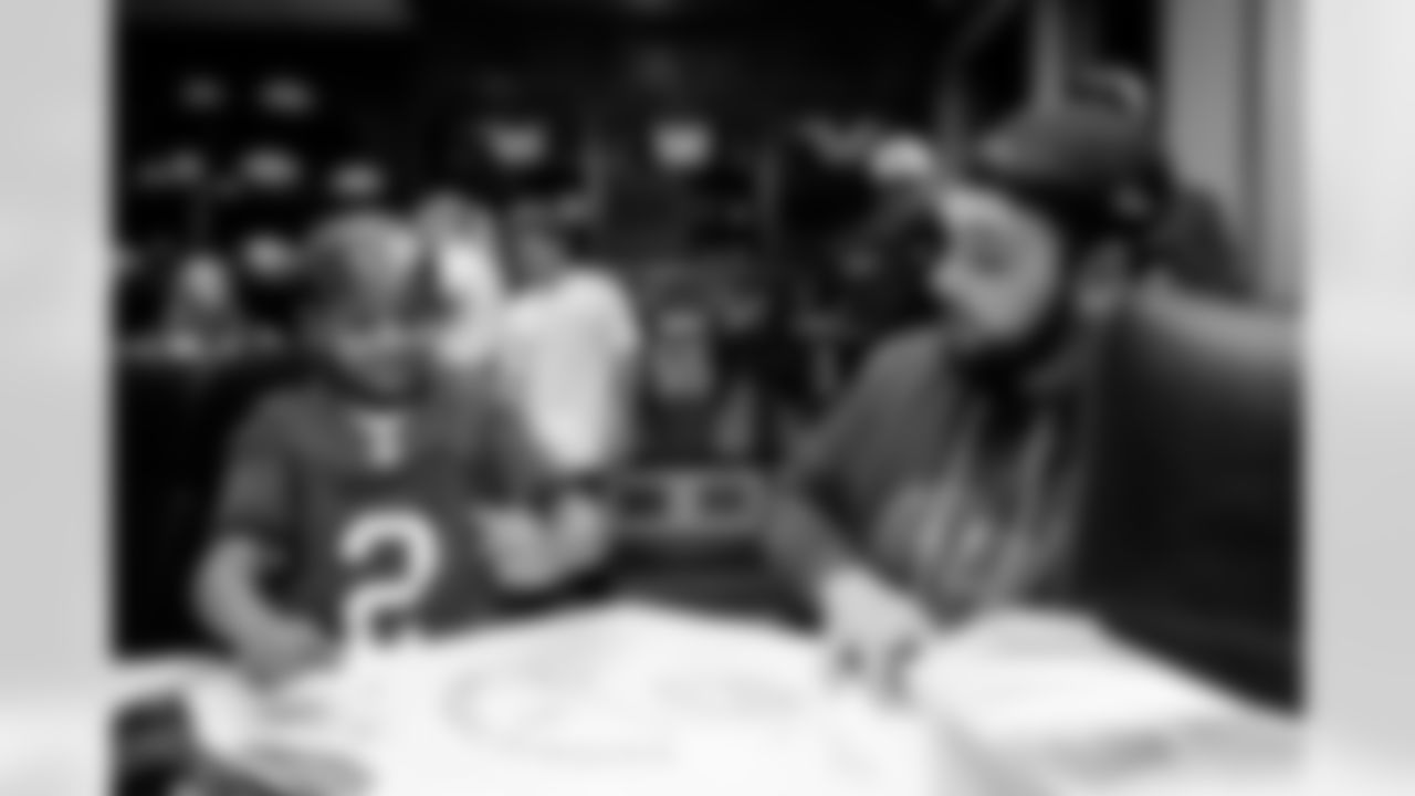 TAMPA, FL - November 19, 2025 - Guard Ben Bredeson #68 of the Tampa Bay Buccaneers during a visit with Triumph Together Cancer Warriors. Photo By Kyle Zedaker/Tampa Bay Buccaneers