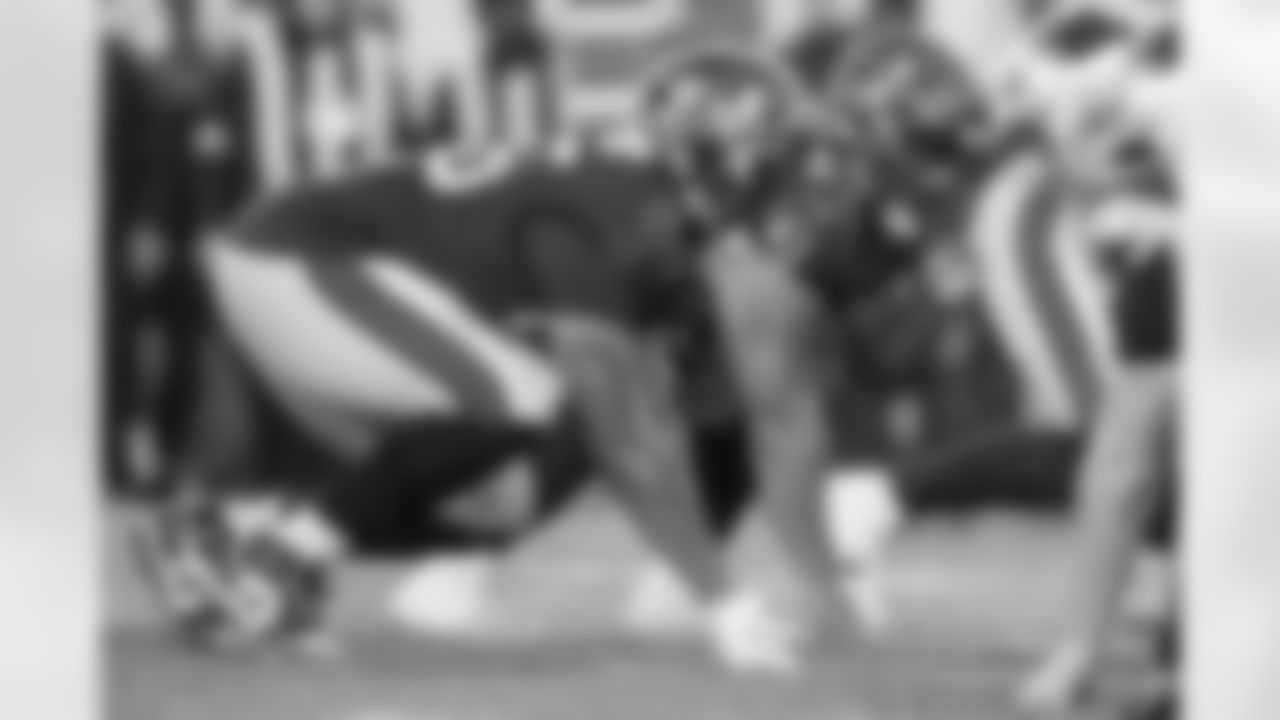 TAMPA, FL - January 03, 2026 - The Carolina Panthers and Tampa Bay Buccaneers play a regular season game at Raymond James Stadium. The Bucs won the game, 16-14. Photo By Doug DeFelice/Tampa Bay Buccaneers