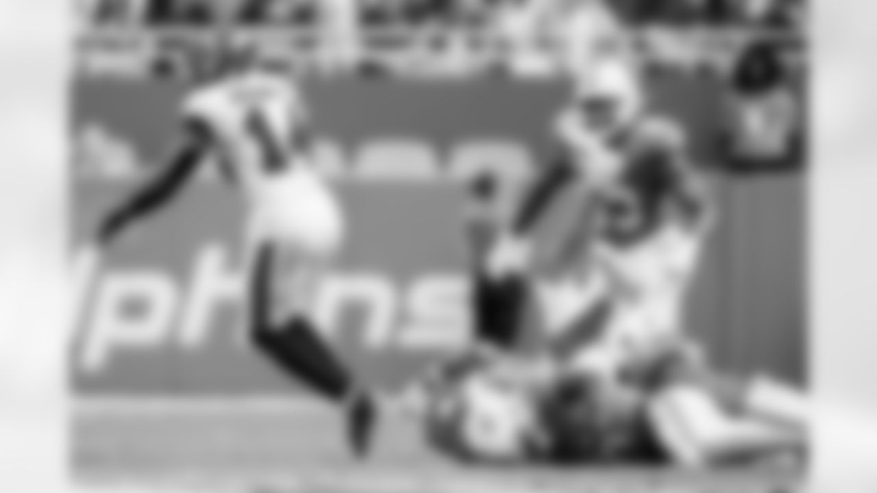 MIAMI GARDENS, FL - December 28, 2025 - Wide Receiver Chris Godwin Jr. #14 of the Tampa Bay Buccaneers during the game between the Tampa Bay Buccaneers and Miami Dolphins. The Bucs lost the game, 20-17. Photo By Kyle Zedaker/Tampa Bay Buccaneers