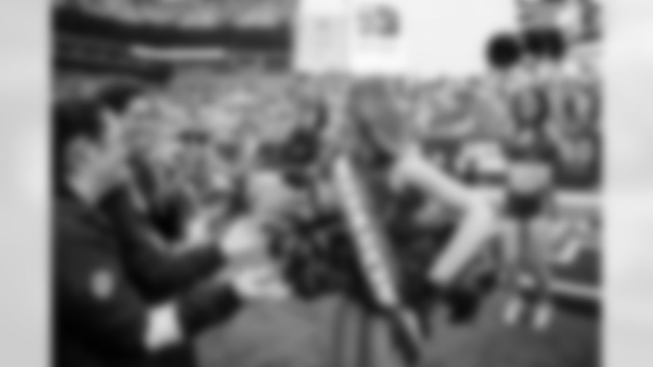 TAMPA, FL - December 07, 2025 - The Tampa Bay Buccaneers and New Orleans Saints during a regular season game at Raymond James Stadium. The Bucs lost the game, 24-20. Photo By Tori Richman/Tampa Bay Buccaneers