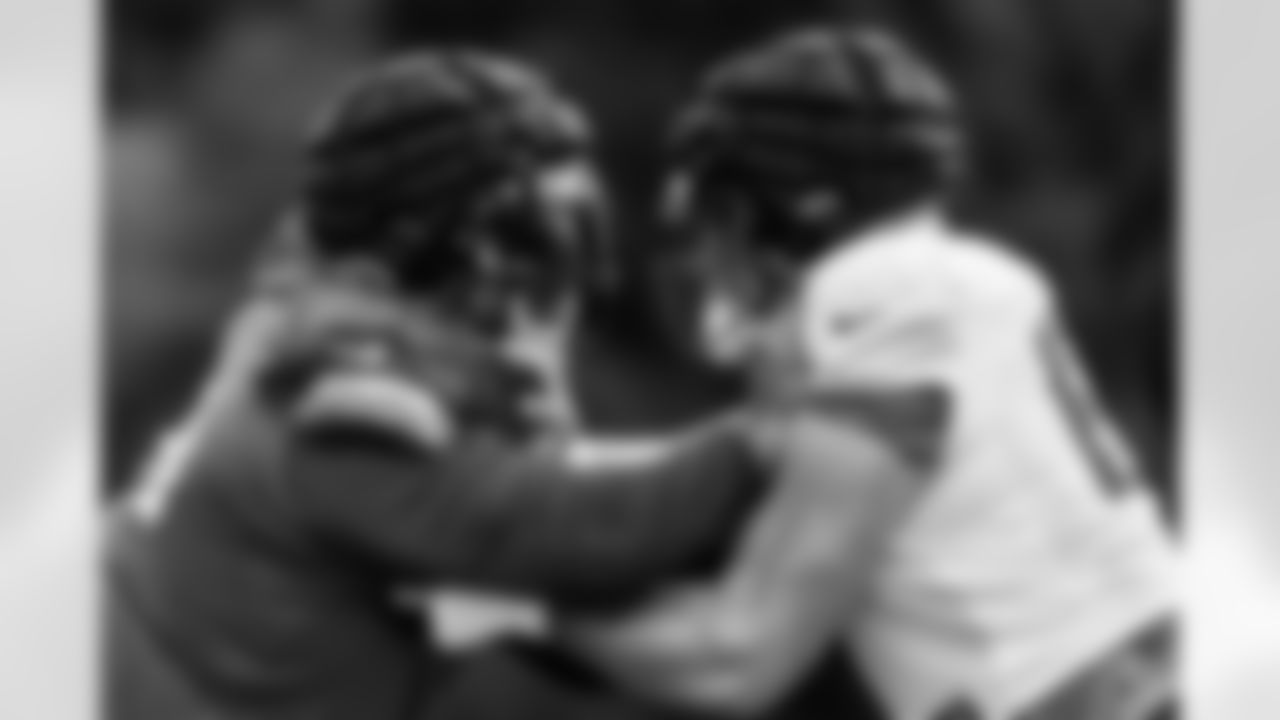 TAMPA, FL - October 17, 2025 - Defensive Tackle Vita Vea #50 and Center Graham Barton #62 of the Tampa Bay Buccaneers during practice at AdventHealth Training Center. Photo By Tori Richman/Tampa Bay Buccaneers