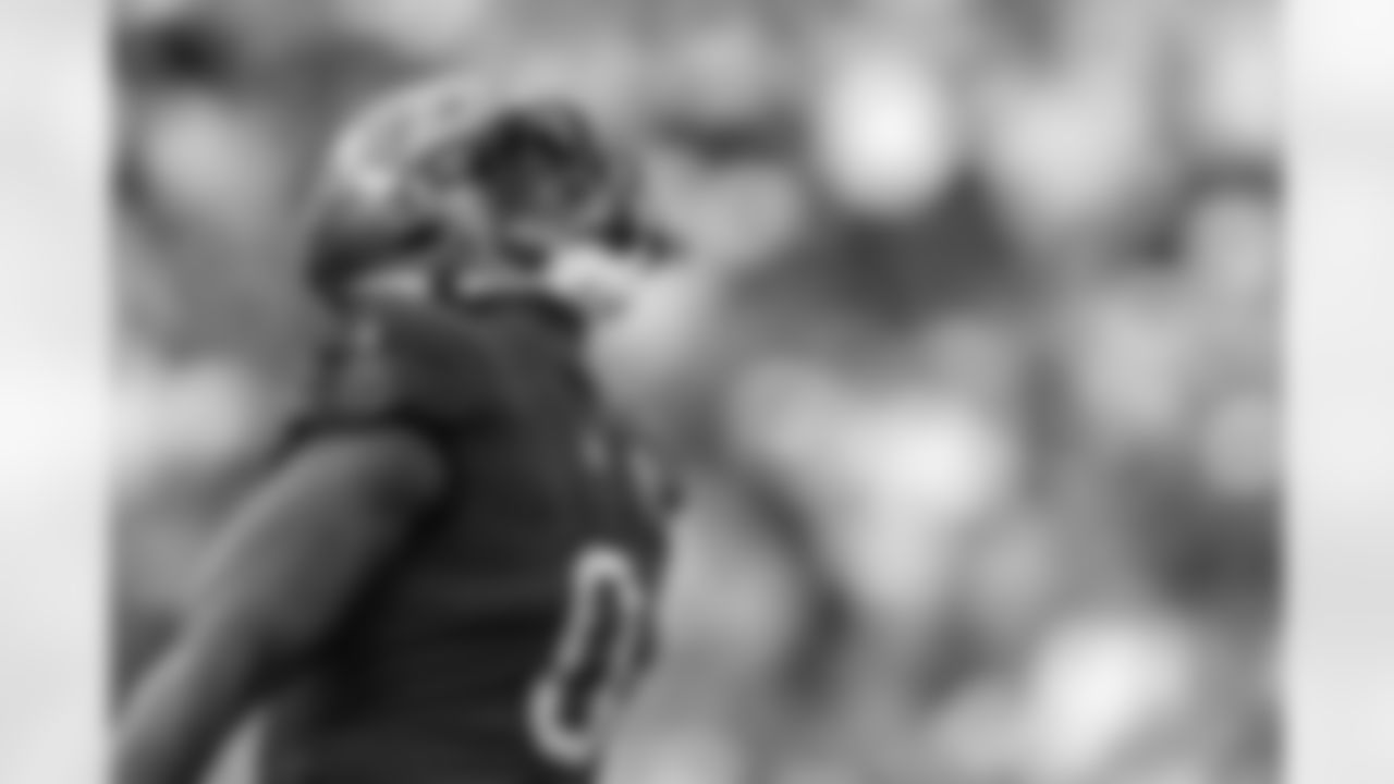 TAMPA, FL - December 07, 2025 - The Tampa Bay Buccaneers and New Orleans Saints during a regular season game at Raymond James Stadium. The Bucs lost the game, 24-20. Photo By Doug DeFelice/Tampa Bay Buccaneers