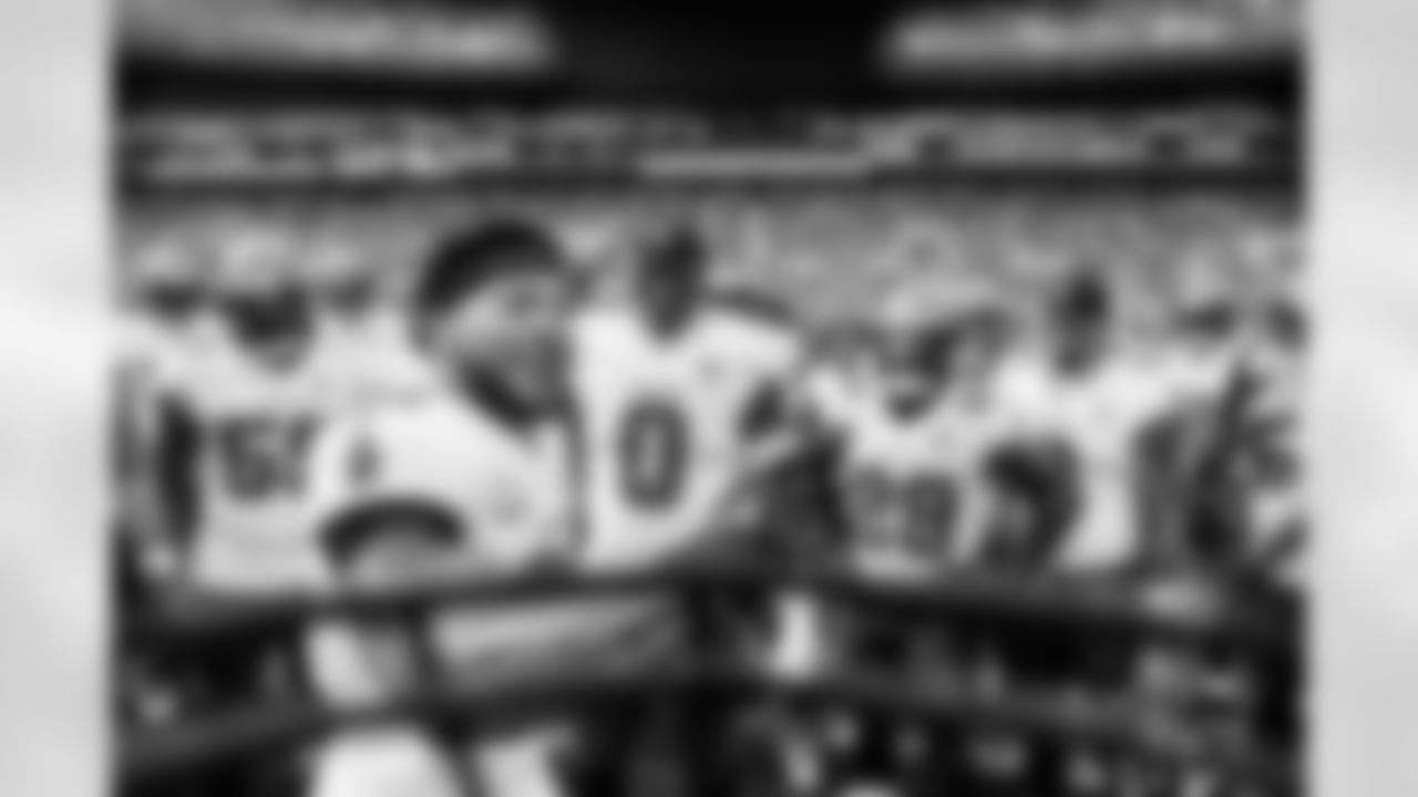 TAMPA, FL - November 09, 2025 - Safety Antoine Winfield Jr. #31 of the Tampa Bay Buccaneers before the game between the New England Patriots and Tampa Bay Buccaneers. The Bucs lost the game, 28-23. Photo By Kyle Zedaker/Tampa Bay Buccaneers