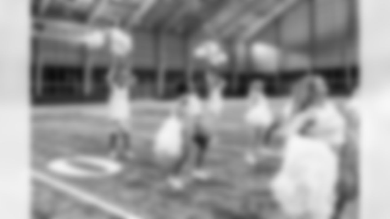 TAMPA, FL - December 09, 2025 - Tampa Bay Buccaneers Cheerleaders during Field Rehearsal at AdventHealth Training Center. Photo By Tori Richman/Tampa Bay Buccaneers