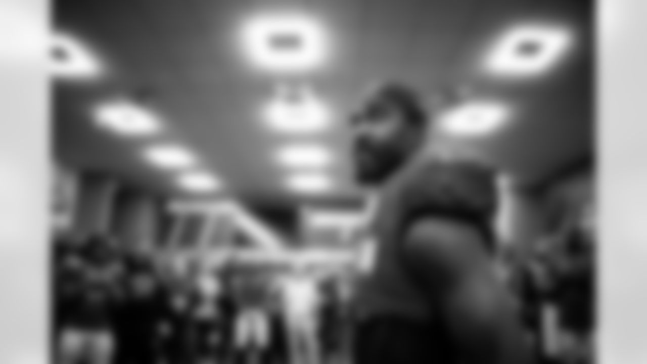 TAMPA, FL - January 03, 2026 - The Carolina Panthers and Tampa Bay Buccaneers play a regular season game at Raymond James Stadium. The Bucs won the game, 16-14. Photo By Kyle Zedaker/Tampa Bay Buccaneers