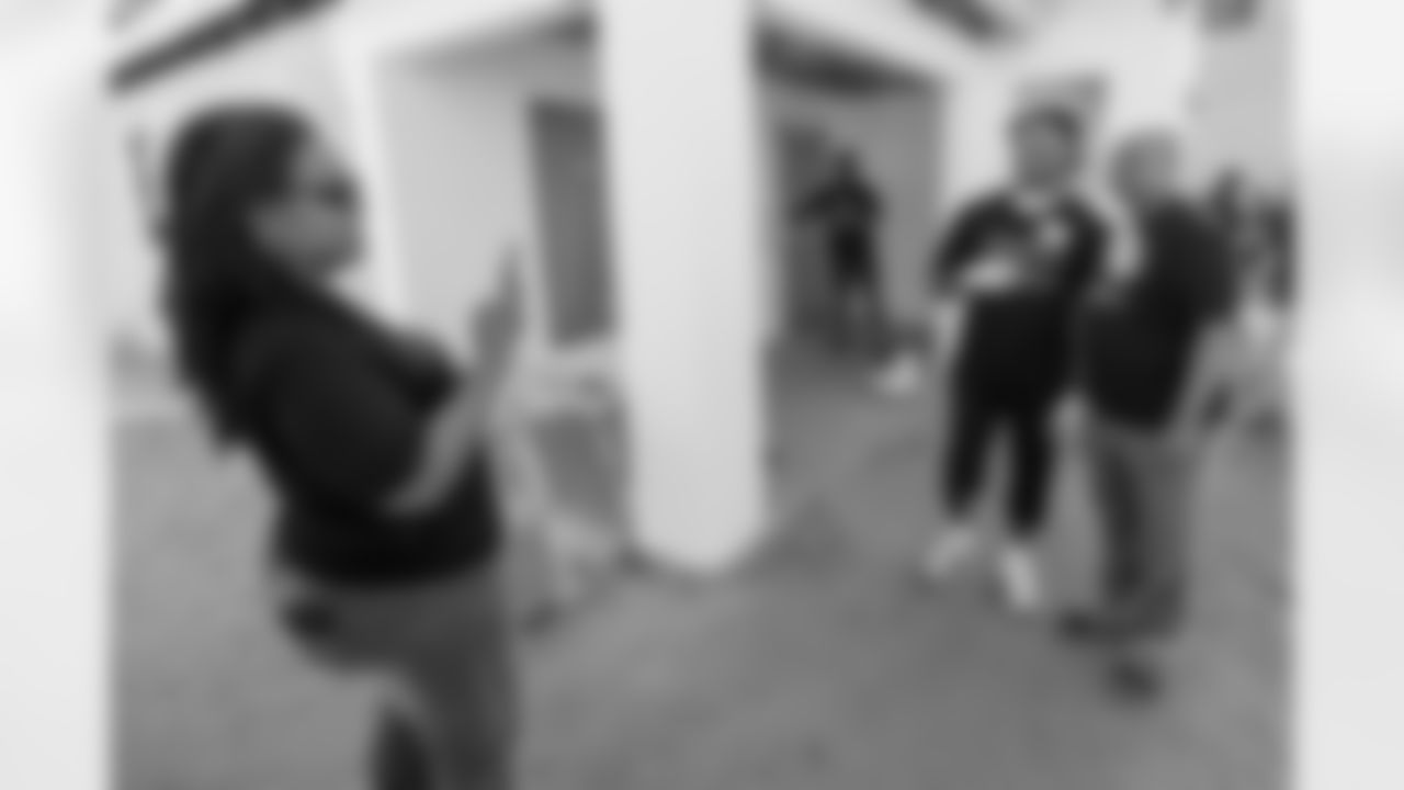 TAMPA, FL - November 18, 2025 - Cornerback Jacob Parrish #25 of the Tampa Bay Buccaneers during a home build with Habitat for Humanity of Tampa Bay Hillsborough. Photo By Doug DeFelice/Tampa Bay Buccaneers