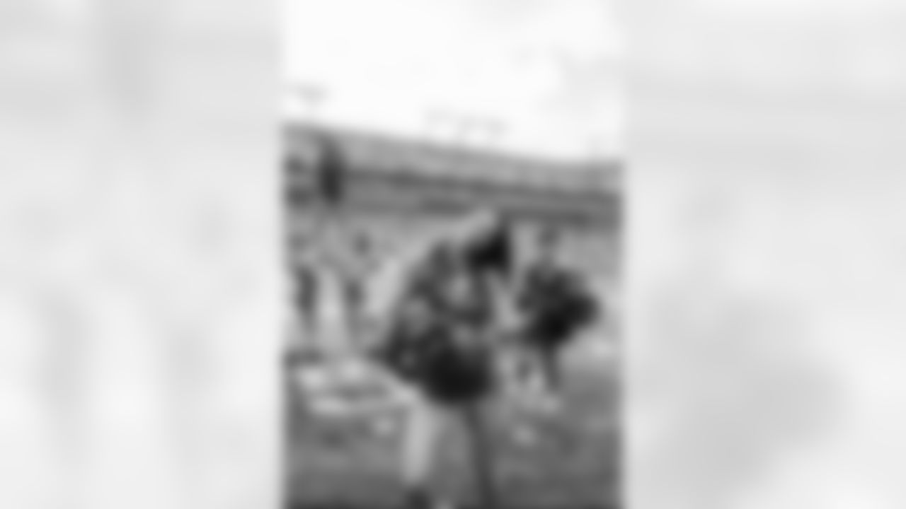 TAMPA, FL - December 07, 2025 - The Tampa Bay Buccaneers and New Orleans Saints during a regular season game at Raymond James Stadium. The Bucs lost the game, 24-20. Photo By Tori Richman/Tampa Bay Buccaneers