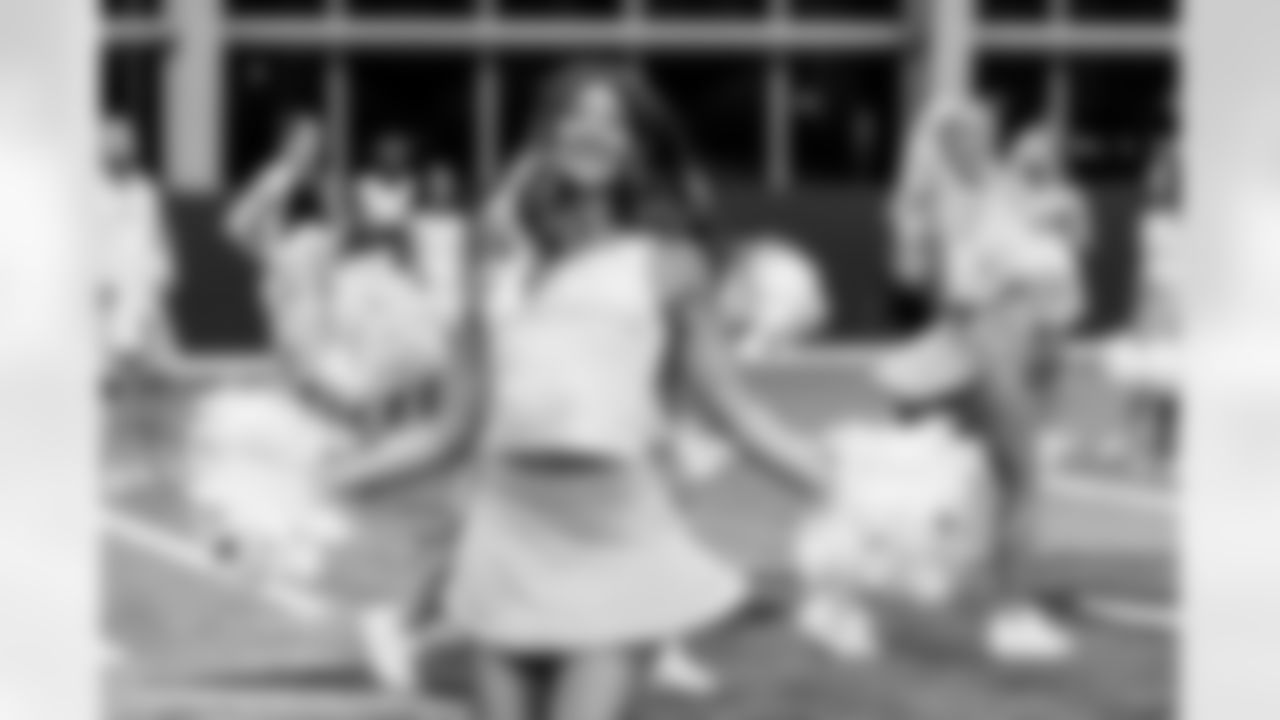 TAMPA, FL - December 09, 2025 - Tampa Bay Buccaneers Cheerleaders during Field Rehearsal at AdventHealth Training Center. Photo By Tori Richman/Tampa Bay Buccaneers