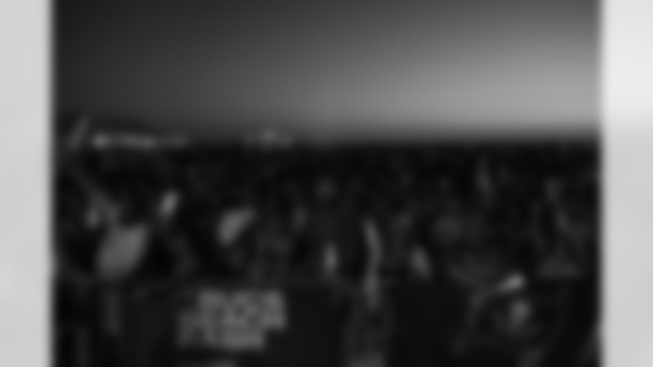 ST. PETE BEACH, FL - April 26, 2025 - The crowd watches LoCash perform during Bucs Beach Bash. Photo By Dave Pullis/Tampa Bay Buccaneers