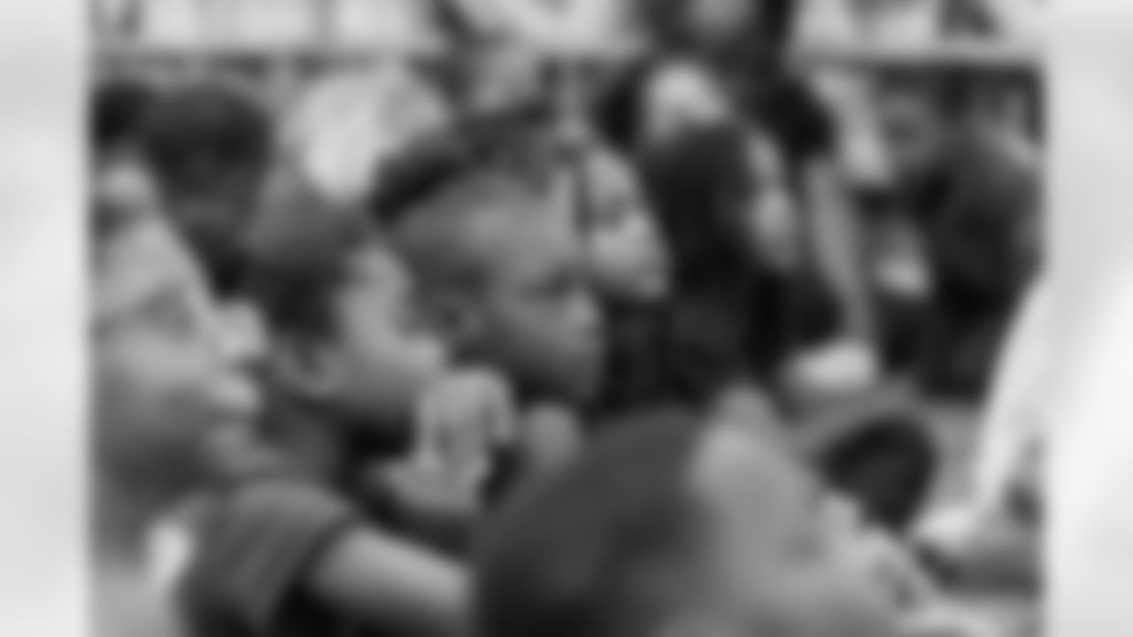 TAMPA, FL - March 03, 2026 - The Tampa Bay Buccaneers and Dr. Seuss Enterprises celebrate National Reading Month at Potter Elementary School. Photo By Doug DeFelice/Tampa Bay Buccaneers