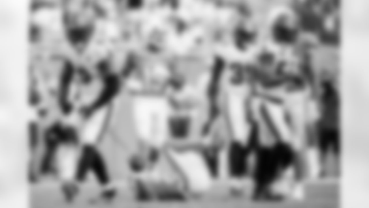 MIAMI GARDENS, FL - December 28, 2025 - Outside Linebacker Yaya Diaby #0 of the Tampa Bay Buccaneers during the game between the Tampa Bay Buccaneers and Miami Dolphins. The Bucs lost the game, 20-17. Photo By Kyle Zedaker/Tampa Bay Buccaneers