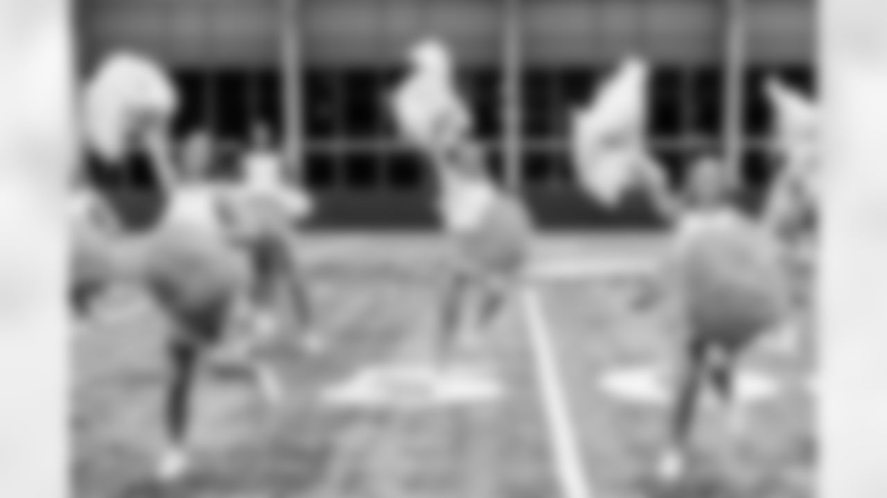 TAMPA, FL - December 09, 2025 - Tampa Bay Buccaneers Cheerleaders during Field Rehearsal at AdventHealth Training Center. Photo By Tori Richman/Tampa Bay Buccaneers