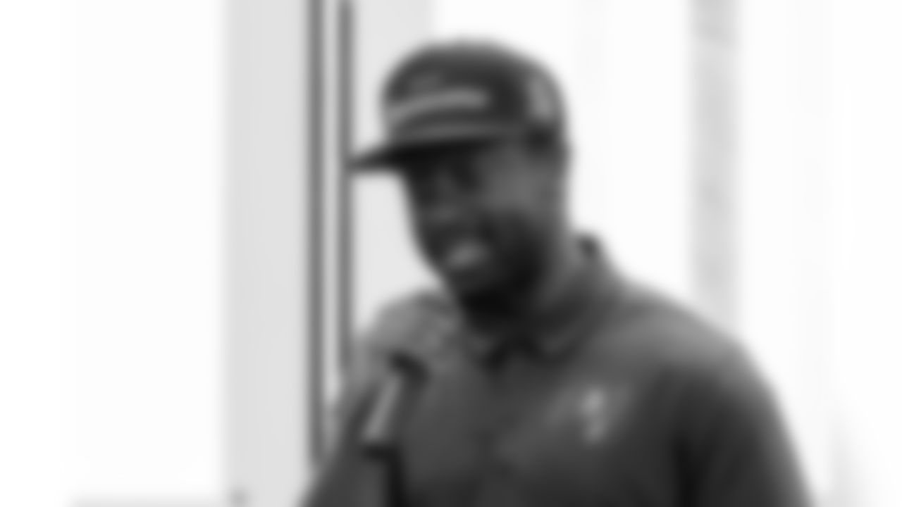 TAMPA, FL - March 03, 2026 - The Tampa Bay Buccaneers and Dr. Seuss Enterprises celebrate National Reading Month at Potter Elementary School. Photo By Doug DeFelice/Tampa Bay Buccaneers