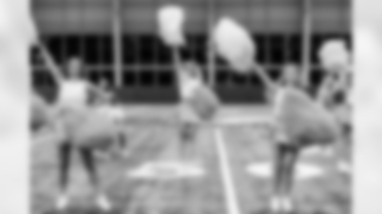 TAMPA, FL - December 09, 2025 - Tampa Bay Buccaneers Cheerleaders during Field Rehearsal at AdventHealth Training Center. Photo By Tori Richman/Tampa Bay Buccaneers