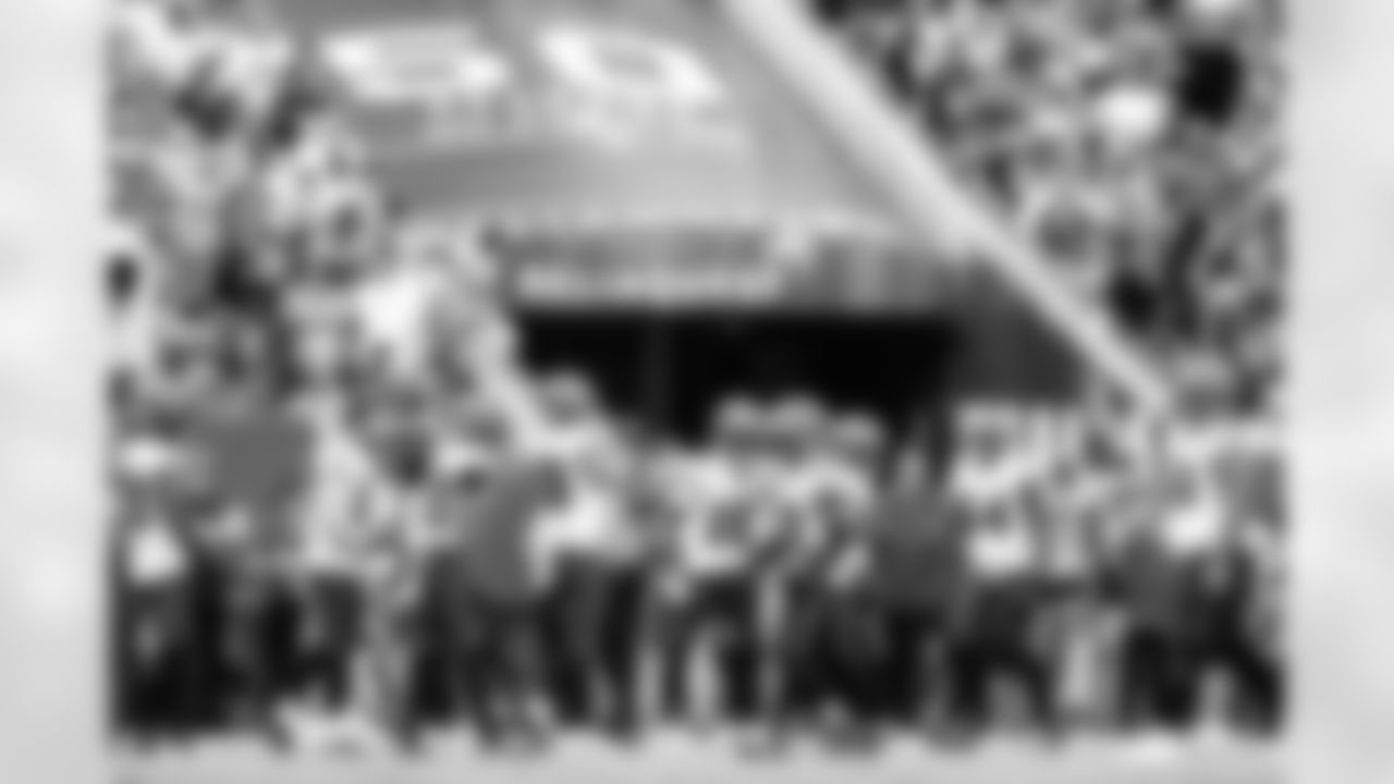 TAMPA, FL - November 09, 2025 - Safety Tykee Smith #23 of the Tampa Bay Buccaneers celebrates a turnover with teammates during the game between the New England Patriots and Tampa Bay Buccaneers. The Bucs lost the game, 28-23. Photo By Doug DeFelice/Tampa Bay Buccaneers