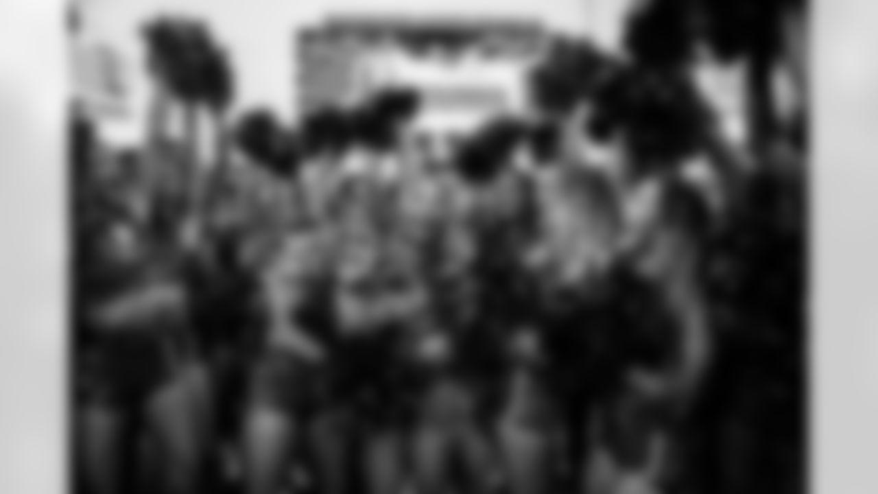 TAMPA, FL - December 07, 2025 - The Tampa Bay Buccaneers and New Orleans Saints during a regular season game at Raymond James Stadium. The Bucs lost the game, 24-20. Photo By Tori Richman/Tampa Bay Buccaneers