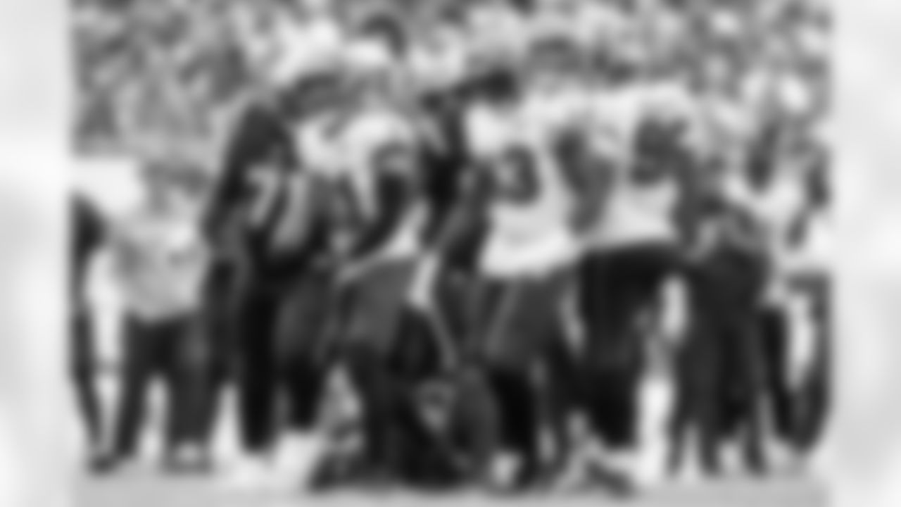 TAMPA, FL - November 09, 2025 - Safety Antoine Winfield Jr. #31 of the Tampa Bay Buccaneers during the game between the New England Patriots and Tampa Bay Buccaneers. The Bucs lost the game, 28-23. Photo By Doug DeFelice/Tampa Bay Buccaneers