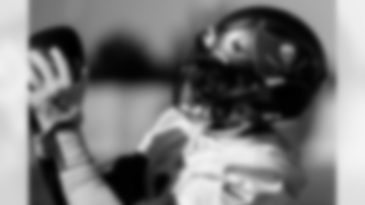 TAMPA, FL - December 24, 2025 - Running Back Rachaad White #1 of the Tampa Bay Buccaneers during practice at AdventHealth Training Center. Photo By Kyle Zedaker/Tampa Bay Buccaneers