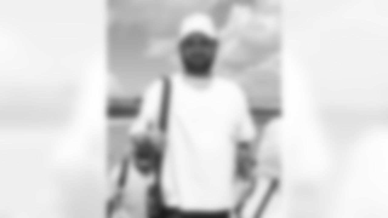 ATLANTA, GA - September 06, 2025 - Luxury Suite Excursion departs for the game between the Tampa Bay Buccaneers and Atlanta Falcons. The Bucs won the game, 23-20. Photo By Doug DeFelice/Tampa Bay Buccaneers