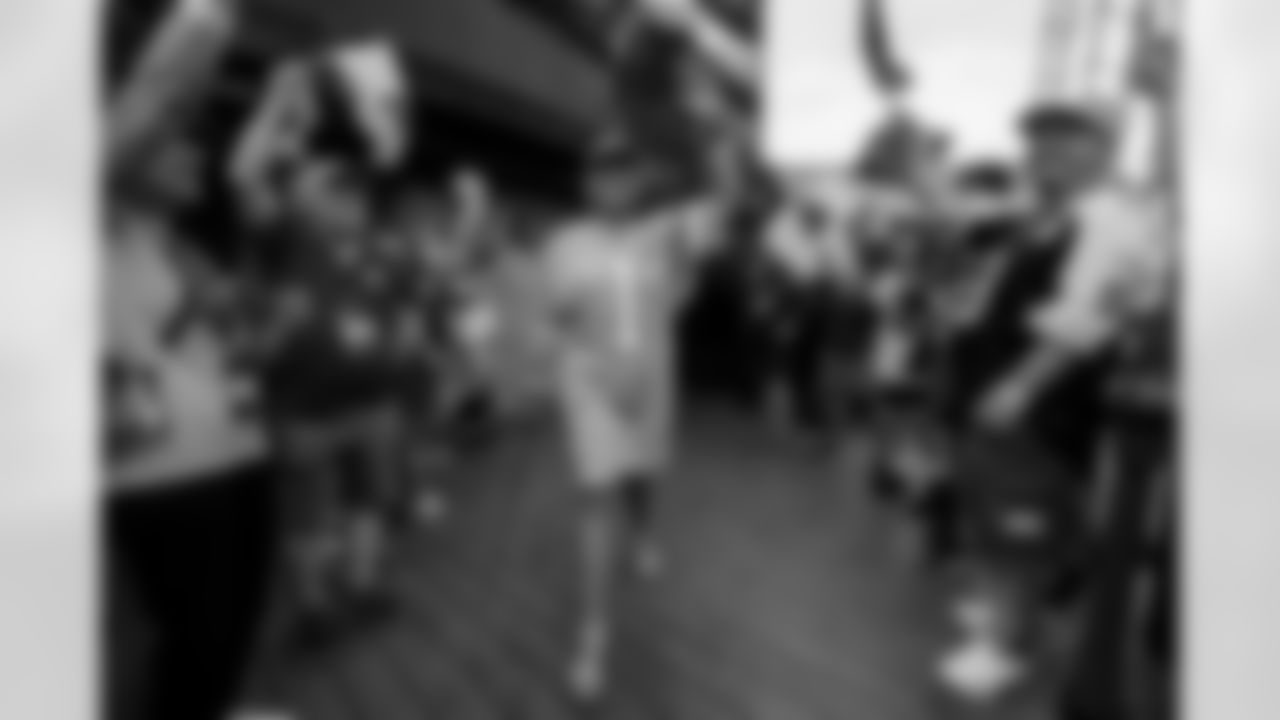 TAMPA, FL - December 07, 2025 - The Tampa Bay Buccaneers and New Orleans Saints during a regular season game at Raymond James Stadium. The Bucs lost the game, 24-20. Photo By Dave Pullis/Tampa Bay Buccaneers