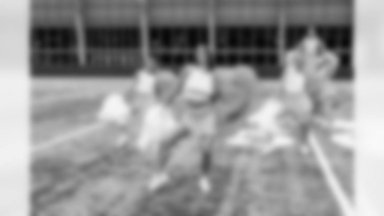 TAMPA, FL - December 09, 2025 - Tampa Bay Buccaneers Cheerleaders during Field Rehearsal at AdventHealth Training Center. Photo By Tori Richman/Tampa Bay Buccaneers