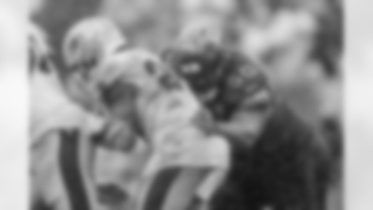 TAMPA, FL - December 07, 2025 - The Tampa Bay Buccaneers and New Orleans Saints during a regular season game at Raymond James Stadium. The Bucs lost the game, 24-20. Photo By Doug DeFelice/Tampa Bay Buccaneers